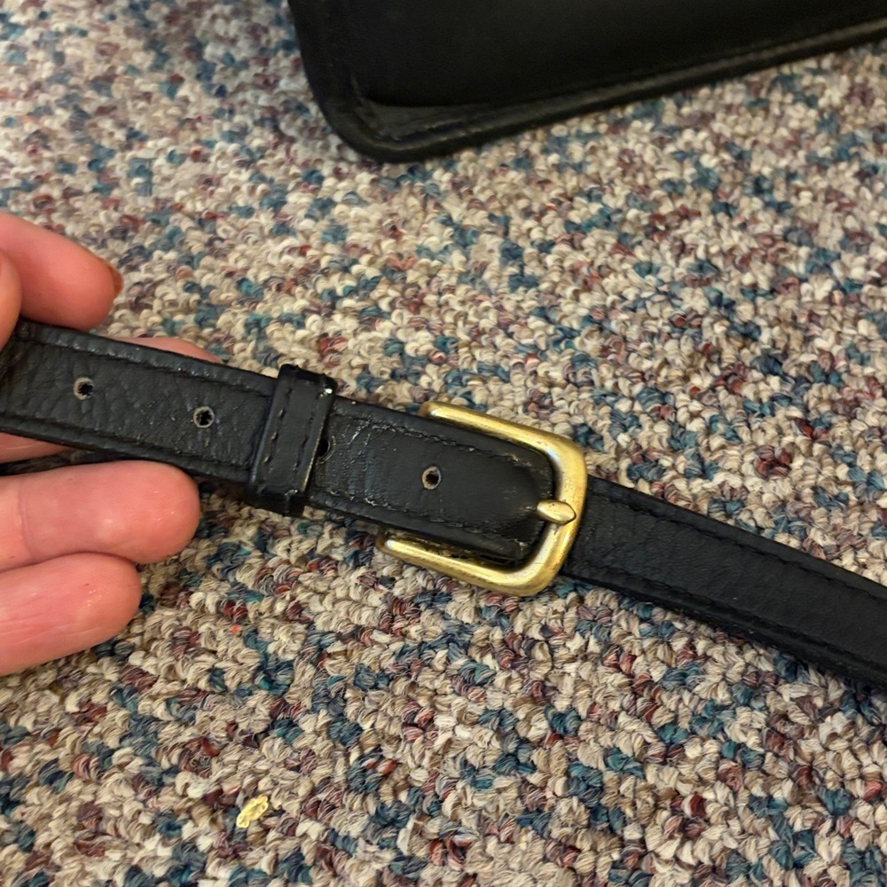Vintage Coach Willis Leather Crossbody Bag in Black - Picture 8 of 16